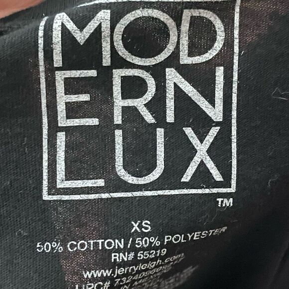 MODERN LUX “Savage” Floral Graphic tee, Black , Size XS - Picture 3 of 5